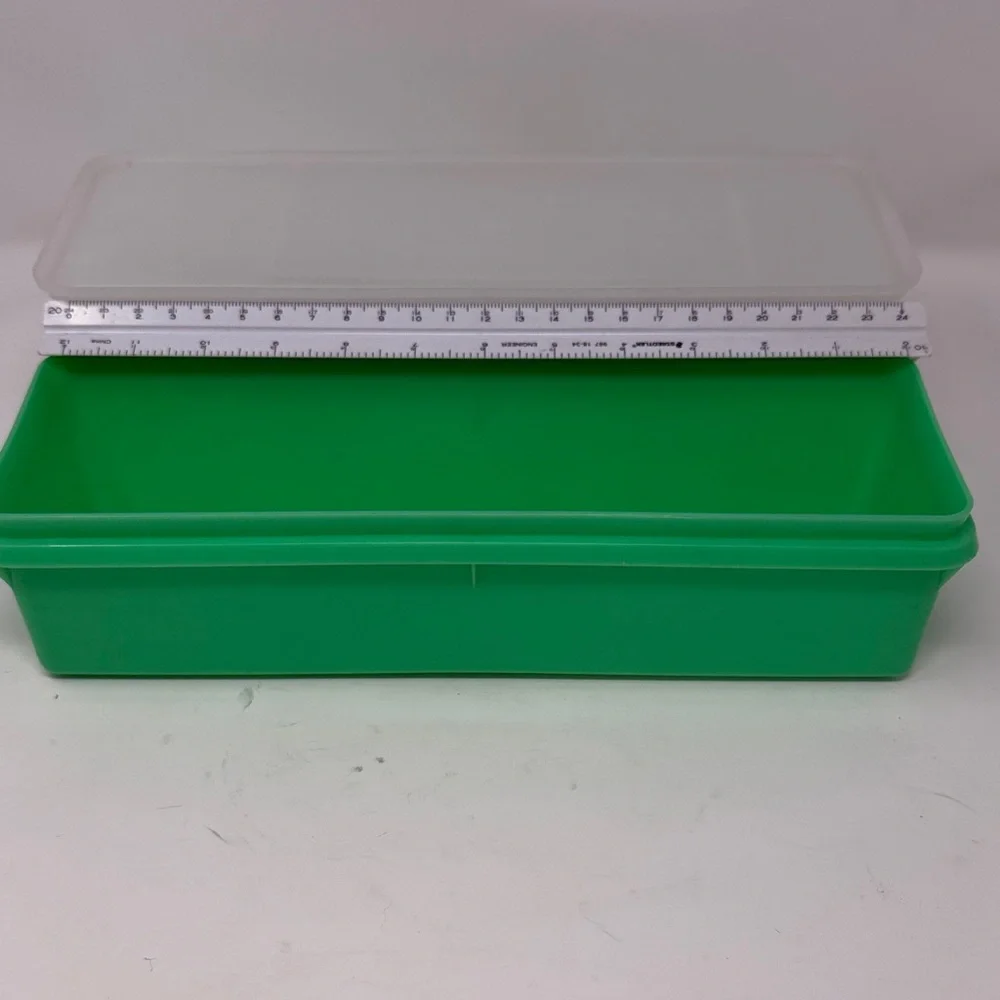 Vintage Tupperware Easy Crisp Celery Keeper in Jadeite Green